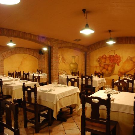 Hotel Ciudad De Calahorra Ngoại thất bức ảnh