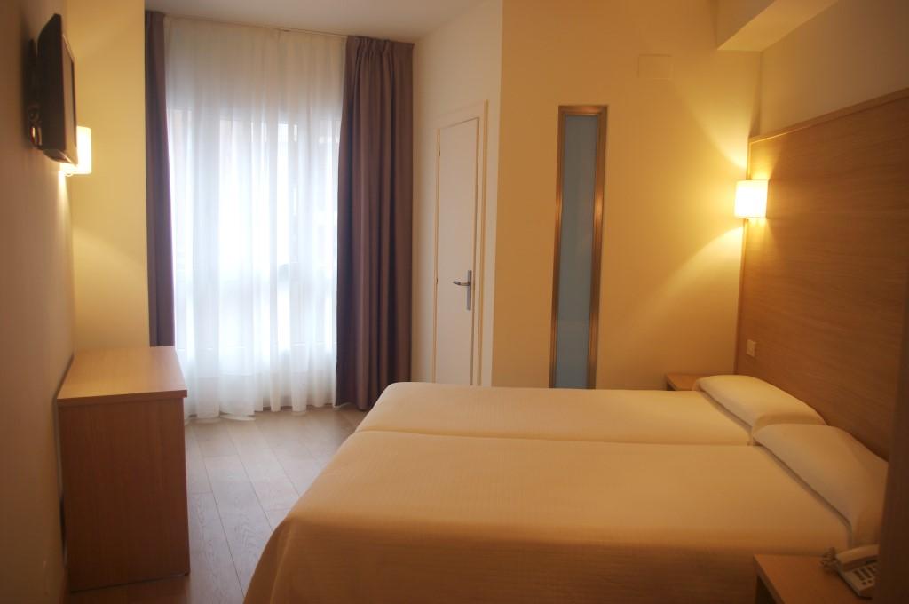 Hotel Ciudad De Calahorra Ngoại thất bức ảnh